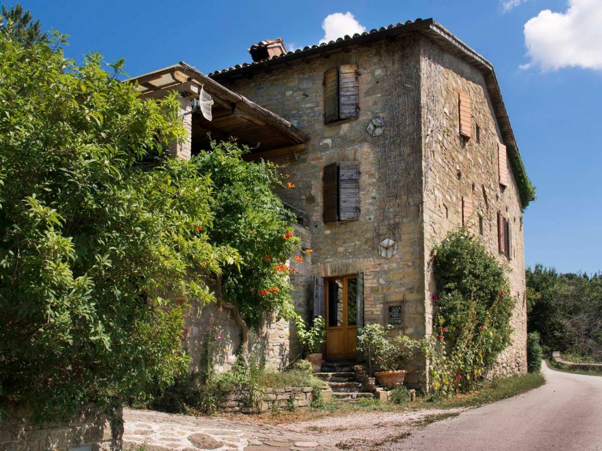 Casa La Valle, Gubbio, Frazione Santa Cristina Panzió Kültér fotó